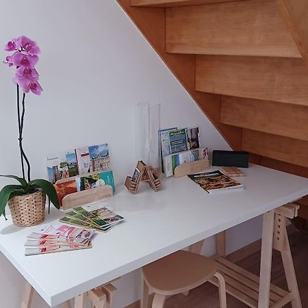 Gite "La Bulle De Lena" Avec Petit-Dejeuner Garage Et Parking Flavigny Kültér fotó